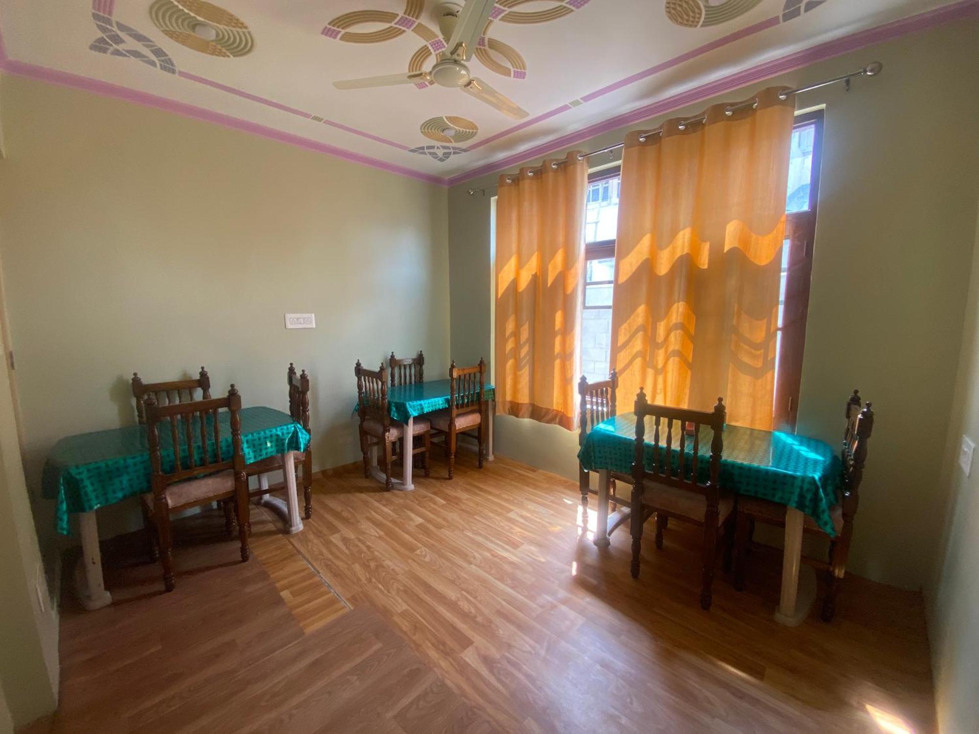 Penthouse Villa Srīnagar 외부 사진