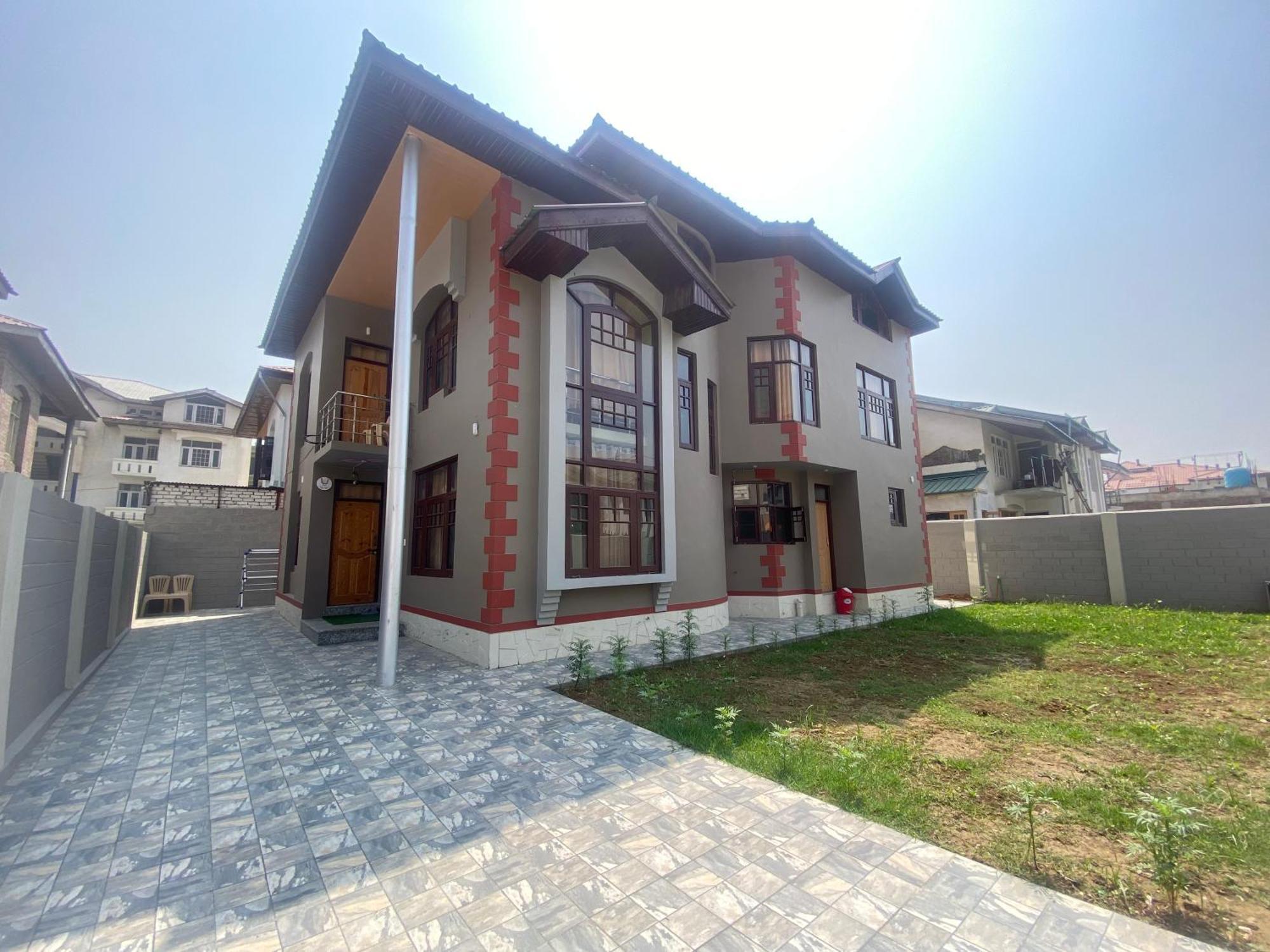 Penthouse Villa Srīnagar 외부 사진