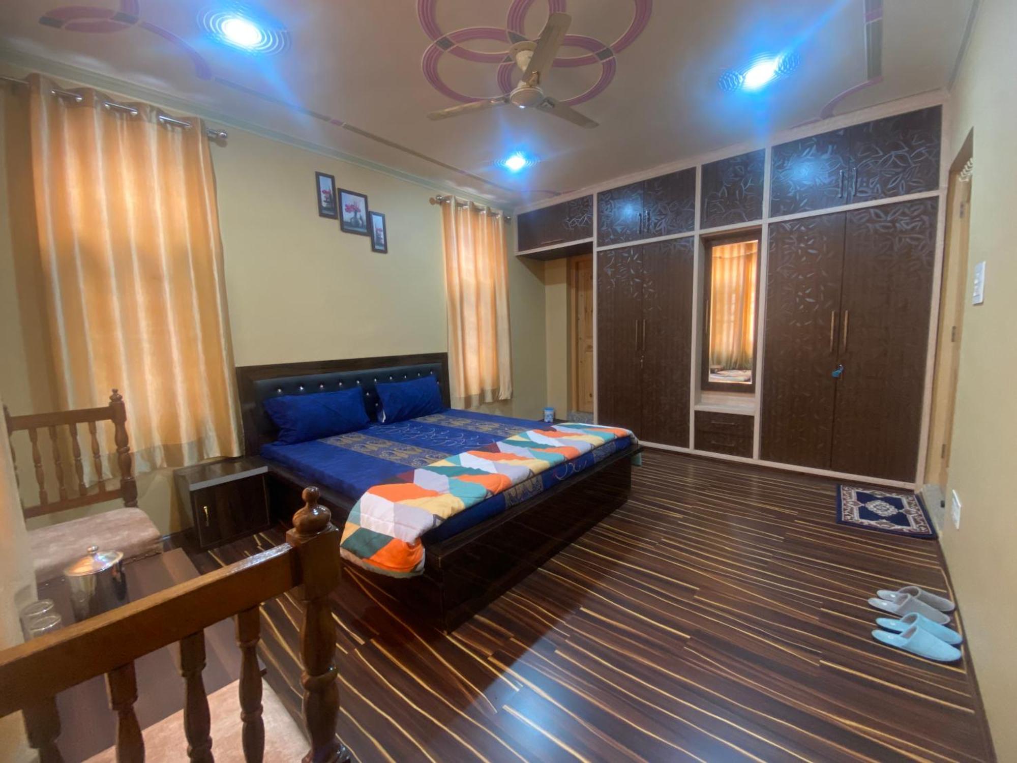 Penthouse Villa Srīnagar 외부 사진